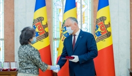 Președintele Republicii Moldova a înmânat distincții de stat unui grup de medici 