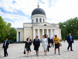 Первая леди Польши Анна Коморовска осуществляет трехдневный визит в Республику Молдова