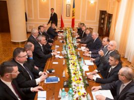 Moldovan president meets Czech counterpart