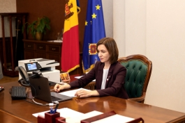 Președintele Maia Sandu a discutat cu Cancelarul german Angela Merkel despre depășirea crizei pandemice și a blocajului politic din țară