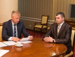 Moldovan president appoints three magistrates