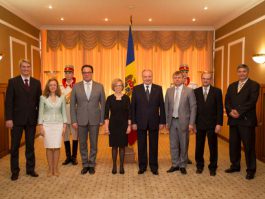 Moldovan president receives accreditation letters from German, Lithuanian envoys