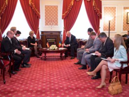 Moldovan president receives accreditation letters from German, Lithuanian envoys