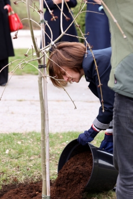 President Maia Sandu and Latvian President Egils Levits planted trees