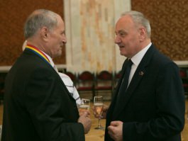 Președintele Nicolae Timofti a participat la ceremonia de decernare a Premiilor Naționale, dedicată aniversării a 23 de ani de la proclamarea Independenței Republicii Moldova