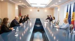 The Head of State discussed with the Deputy Director General of the International Monetary Fund