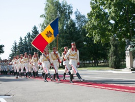 President Nicolae Timofti attended a festivity dedicated to the 23rd anniversary of the National Army