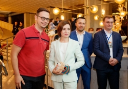 Președinta Maia Sandu, la deschiderea Zilelor Diasporei 2022: „Moldova are nevoie de ajutorul, talentul, viziunea și experiența tuturor - și a celor de-acasă, și a celor plecați peste hotare”