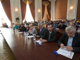 Moldovan president attends national minorities’ forum