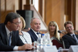 Moldovan president attends national minorities’ forum