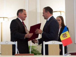 Moldova, Belarus sign more bilateral cooperation agreements