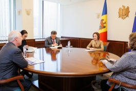 President Maia Sandu met with US Ambassador Kent Logsdon