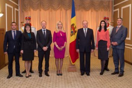 Moldova president receives accreditation letters from Slovenian, Vietnamese ambassadors