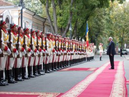 Moldova president receives accreditation letters from Slovenian, Vietnamese ambassadors