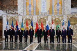 Moldovan president attends summit in Minsk