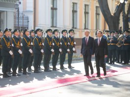 Moldovan president receives accreditation letters from more ambassadors