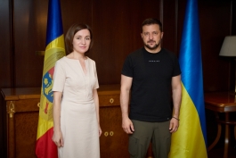 În Grecia, Președinta Maia Sandu a discutat cu Președintele Ucrainei, Volodymyr Zelenskyy