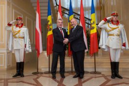 Moldovan president meets Austrian counterpart