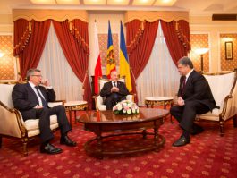 Polish, Ukrainian presidents on joint visit to Moldova