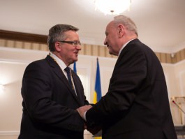 Președintele Poloniei, Bronisław Komorowski, și președintele Ucrainei, Petro Poroșenko, efectuează o vizită oficială comună în Republica Moldova