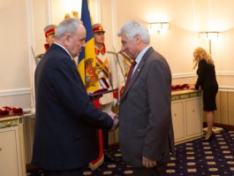 Președintele Republicii Moldova, Nicolae Timofti, a acordat distincții de stat unui grup de cetățeni