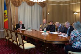 Moldovan president appoints nine judges