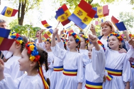 Șefa statului a participat la ceremonia de onorare a Tricolorului alături de Președintele Parlamentului și Primul-ministru