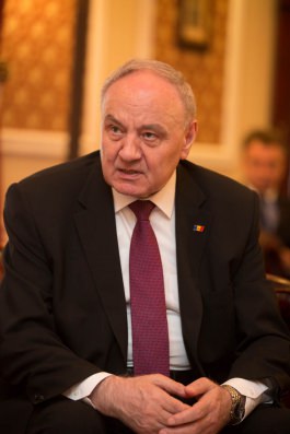 Moldovan president receives accreditation letters from three ambassadors