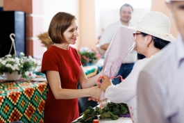 President Maia Sandu discussed with the people from Chetrosu village and the local authorities from Drochia district