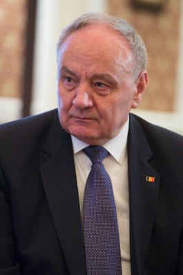 Moldovan president receives accreditation letters from U.S. Ambassador