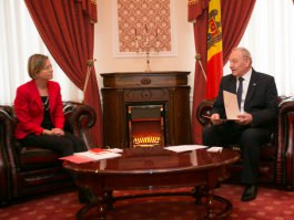 Moldovan president, Swedish envoy address reforms, support, projects