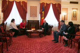 Moldovan president, Swedish envoy address reforms, support, projects