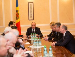 President Nicolae Timofti holds consultations with Communists' parliamentary faction