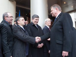 Președintele Nicolae Timofti a avut o întrevedere cu președintele României, Klaus Iohannis