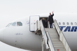 Romanian president ends two-day visit to Moldova