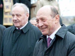 Moldovan president, former Romanian head of state visit north Moldova town