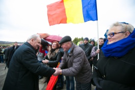 Moldovan president, former Romanian head of state visit north Moldova town