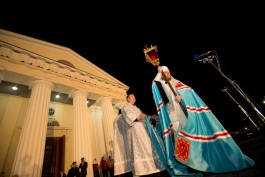 Moldovan president attends Easter mass