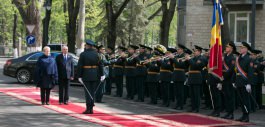 Lithuanian president pays official visit to Moldova