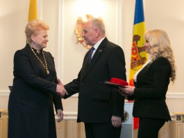 Lithuanian president pays official visit to Moldova