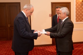 President Nicolae Timofti received accreditation letters from three ambassadors