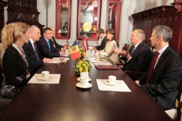 Moldovan president meets Latvian counterpart in Riga