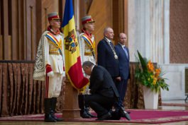 The members of the new government took oath  in the presence of President Timofti