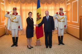 Moldovan president receives accreditation letters from more ambassadors