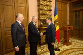 Members of new government take oath before Moldovan president