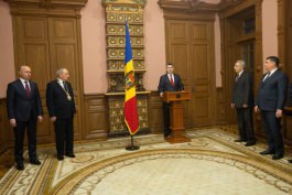 Members of new government take oath before Moldovan president